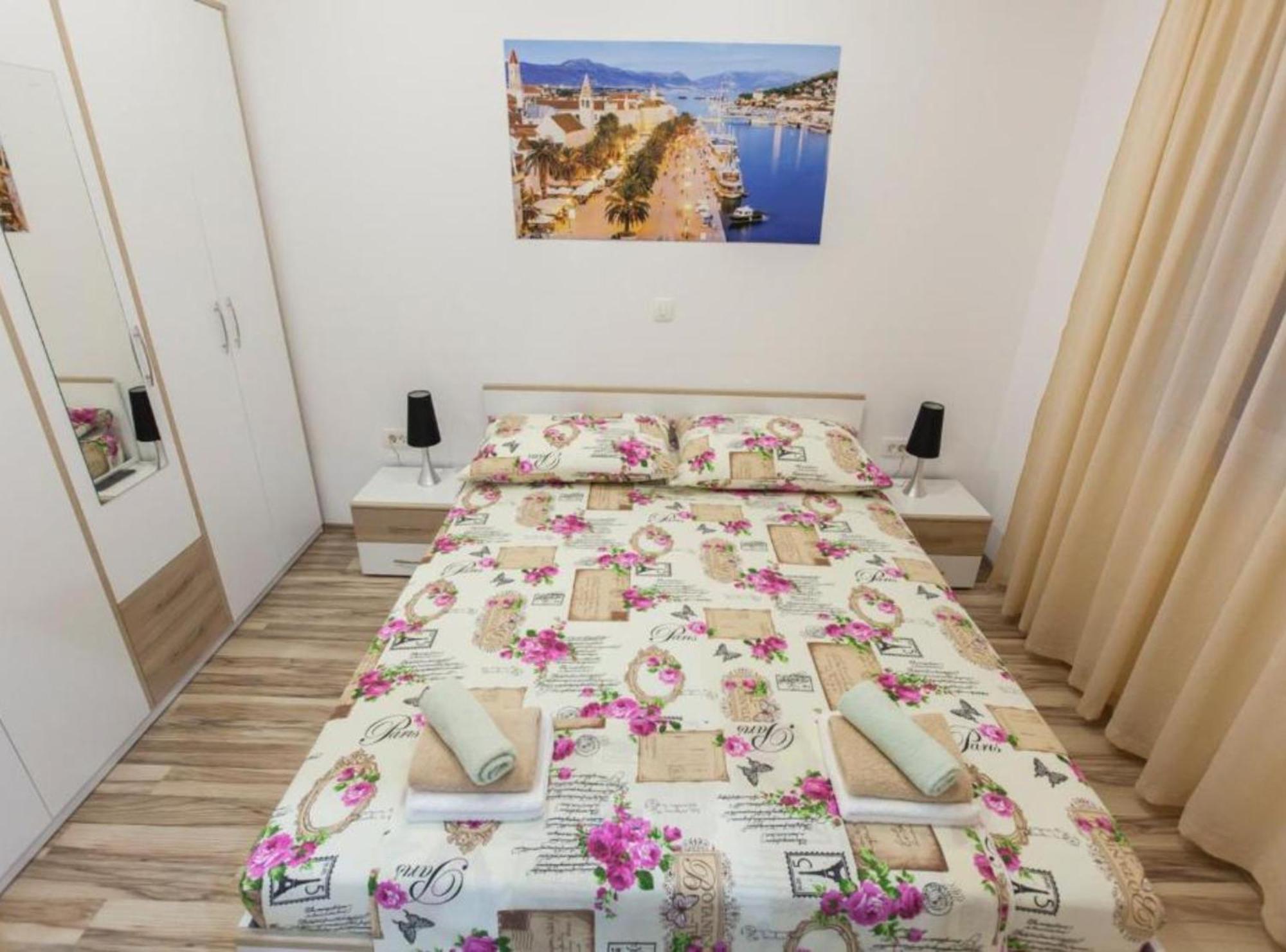Apartment Dalmatia Kaštela Buitenkant foto