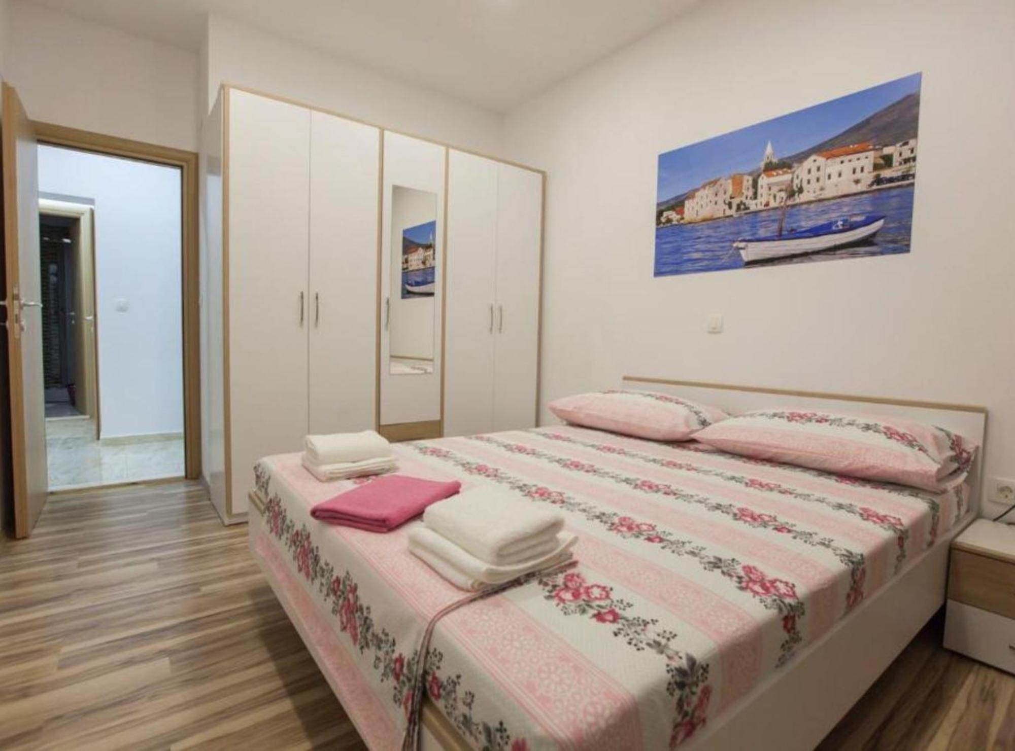 Apartment Dalmatia Kaštela Buitenkant foto
