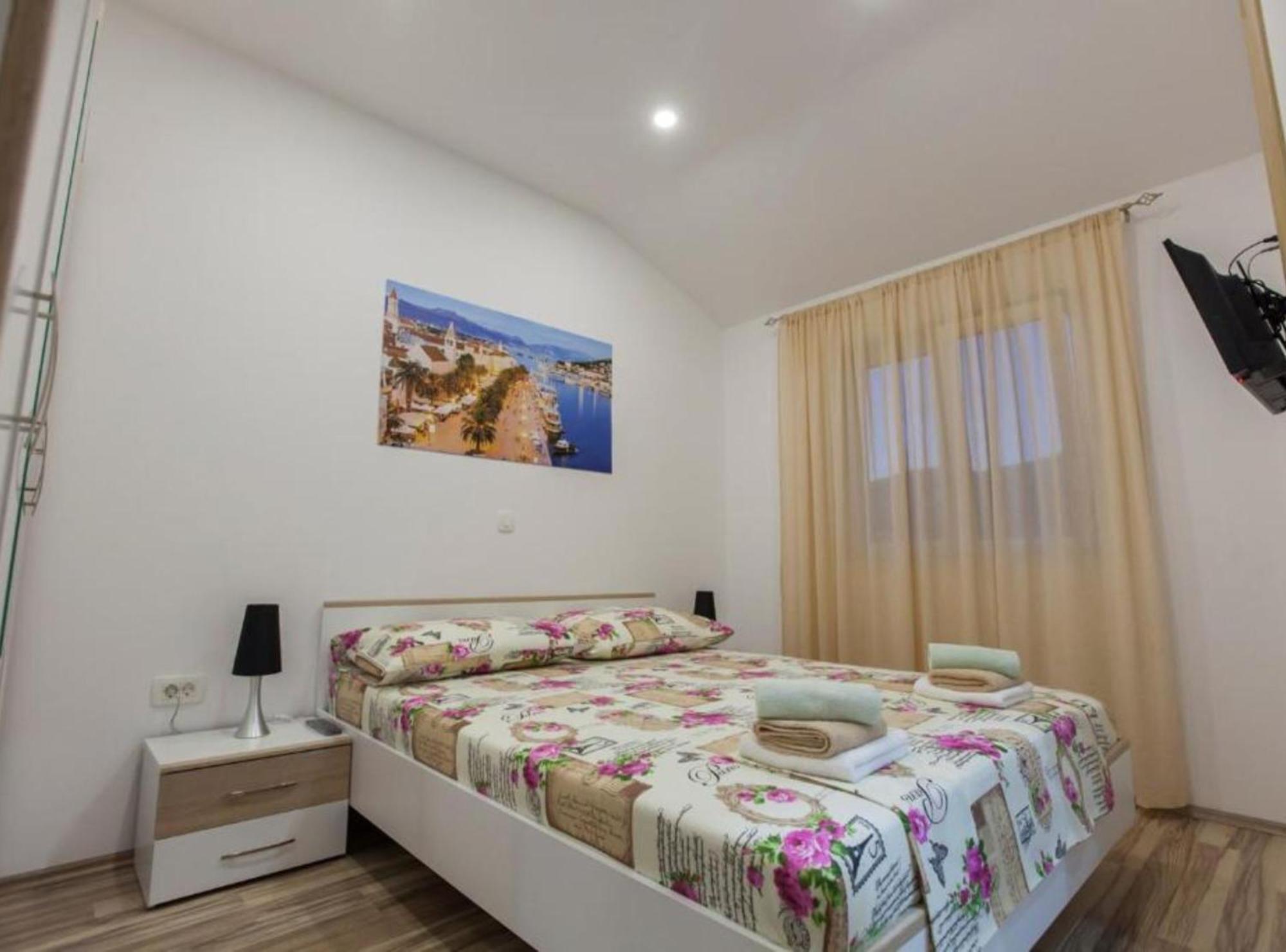 Apartment Dalmatia Kaštela Buitenkant foto