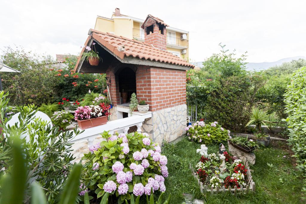 Apartment Dalmatia Kaštela Buitenkant foto
