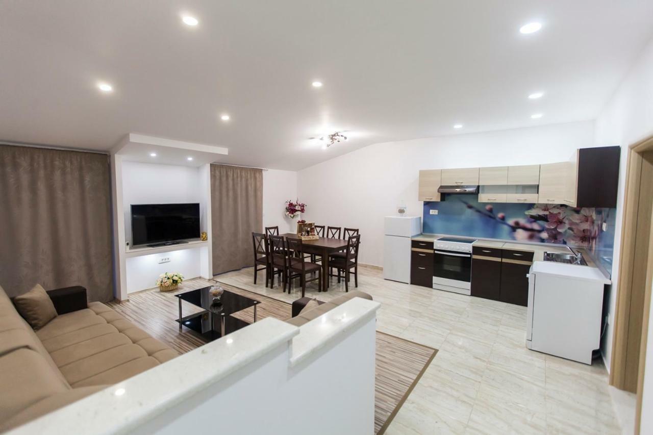 Apartment Dalmatia Kaštela Buitenkant foto