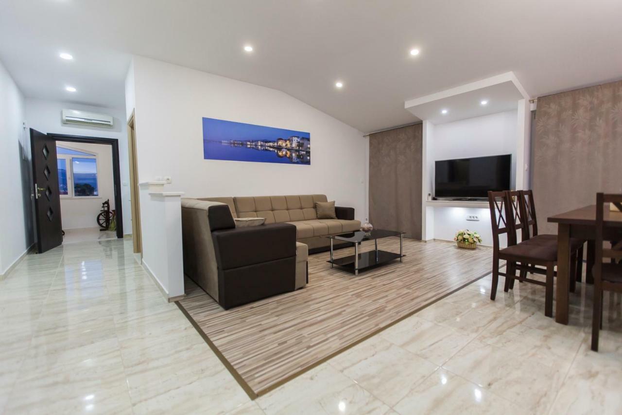 Apartment Dalmatia Kaštela Buitenkant foto
